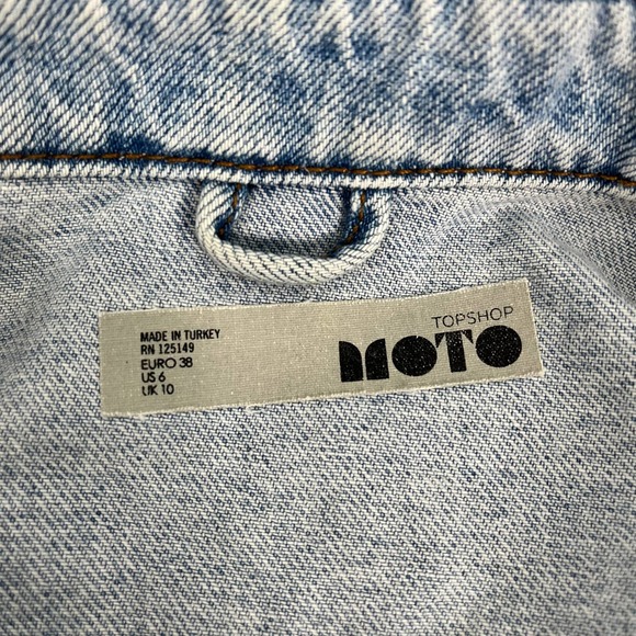 Topshop Moto Size 6 Oversized Very Distressed Light Wash Denim Jacket Blue - Picture 6 of 14